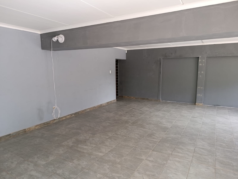 To Let Commercial Property for Rent in Fisherhaven Western Cape